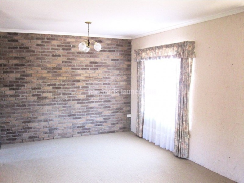2/15 Glover Avenue, Blackstone Heights TAS 7250