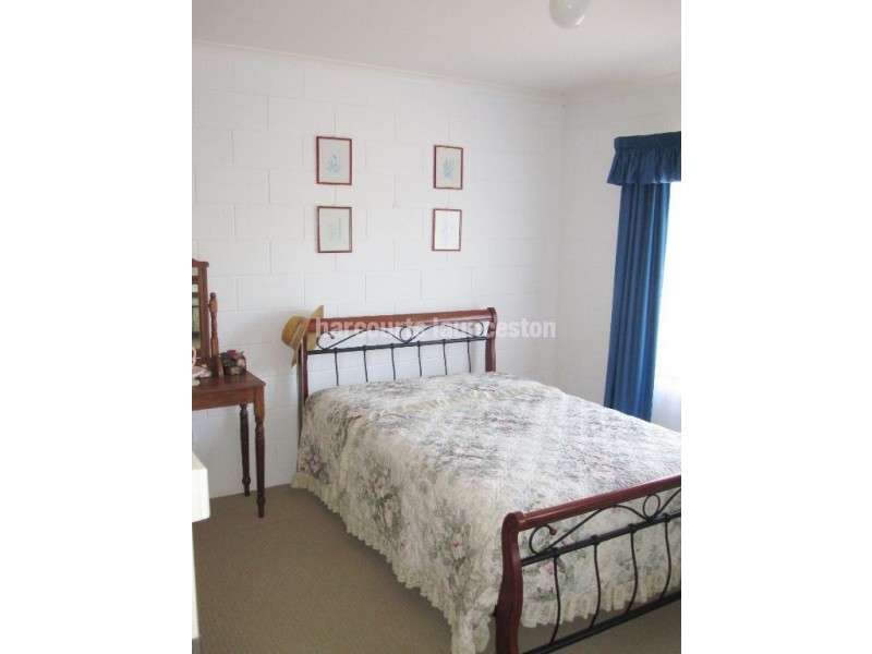 2/15 Glover Avenue, Blackstone Heights TAS 7250