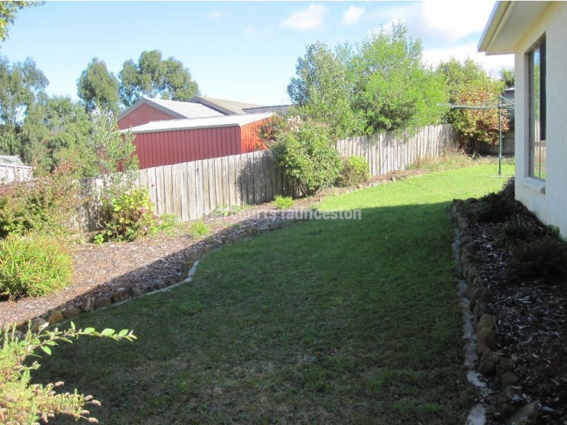 2/15 Glover Avenue, Blackstone Heights TAS 7250