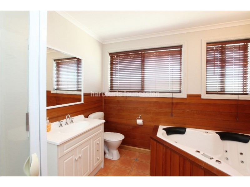 4 Mountain View Court, Prospect Vale TAS 7250