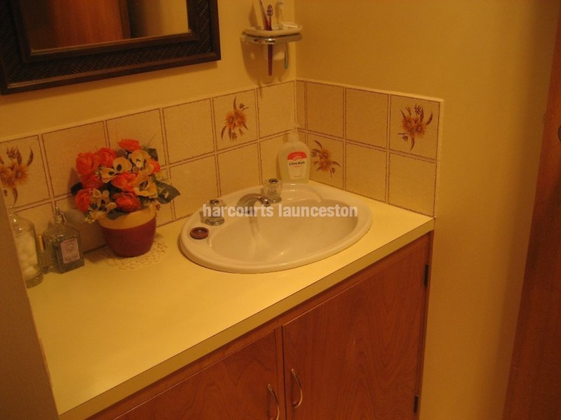 2/2 Kestrel Court, Riverside TAS 7250