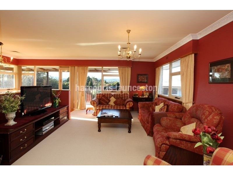 41 Freeland Crescent, Riverside TAS 7250