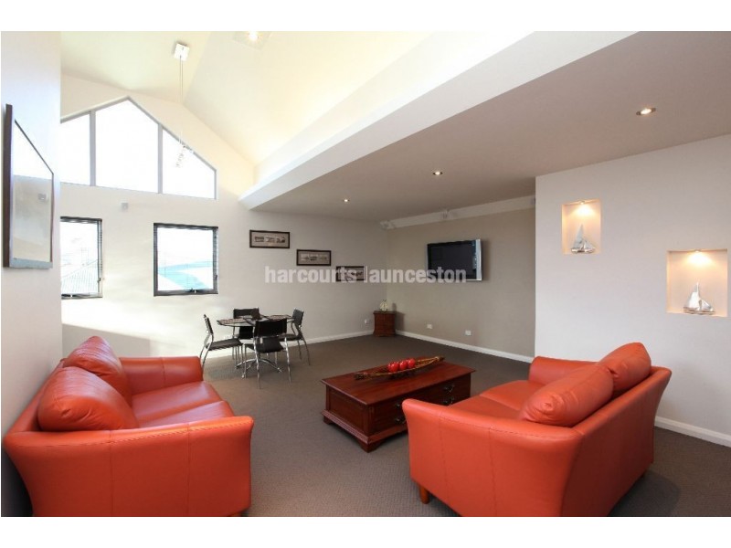 2 Frank Street, Invermay TAS 7248