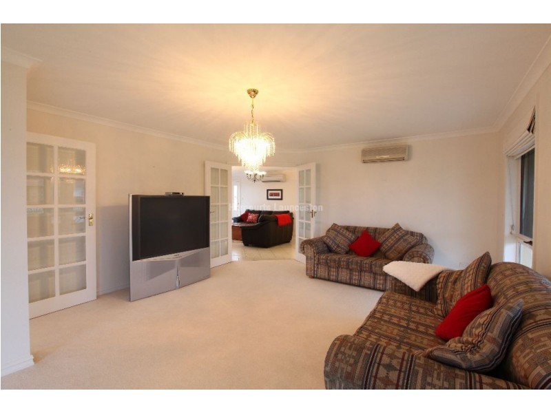 8 Trafalgar Drive, Prospect Vale TAS 7250