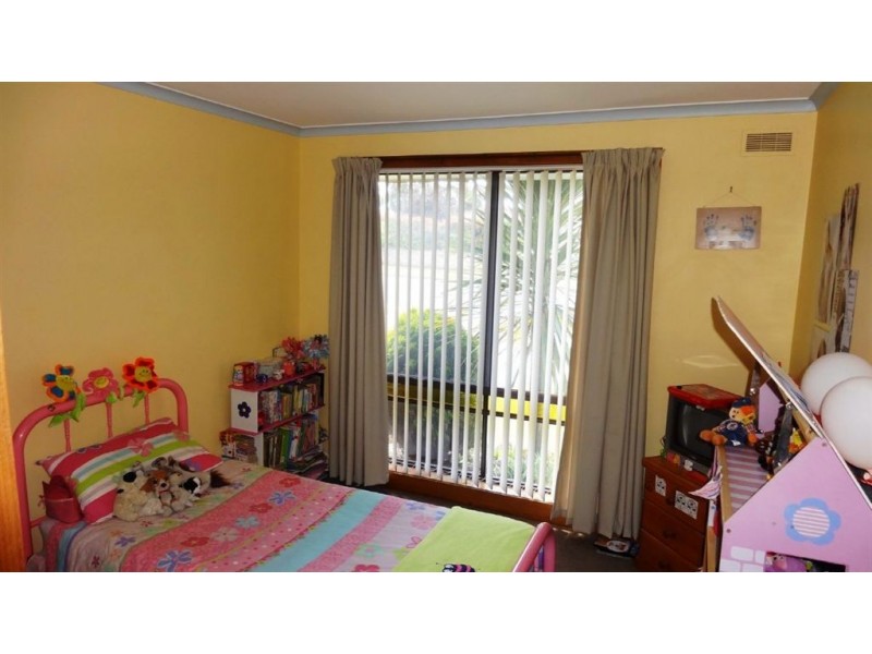 11 Mount Stuart Drive, Newnham TAS 7248