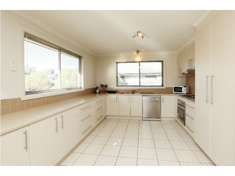13 Pocket Place, Newnham TAS 7248