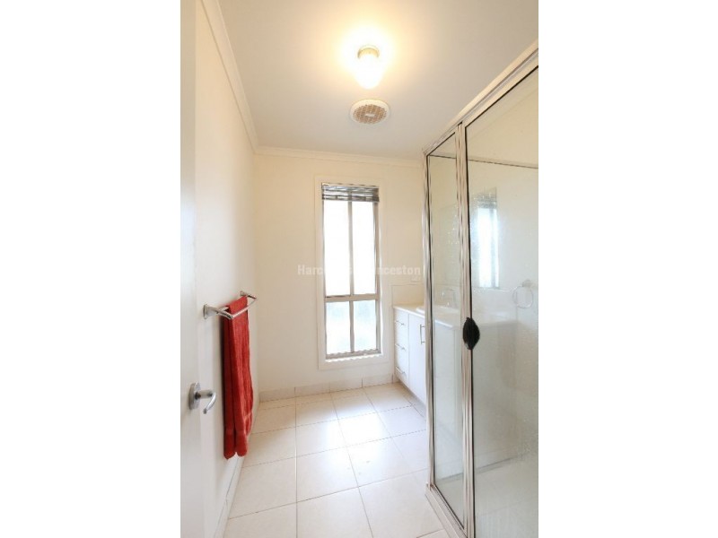 13 Pocket Place, Newnham TAS 7248