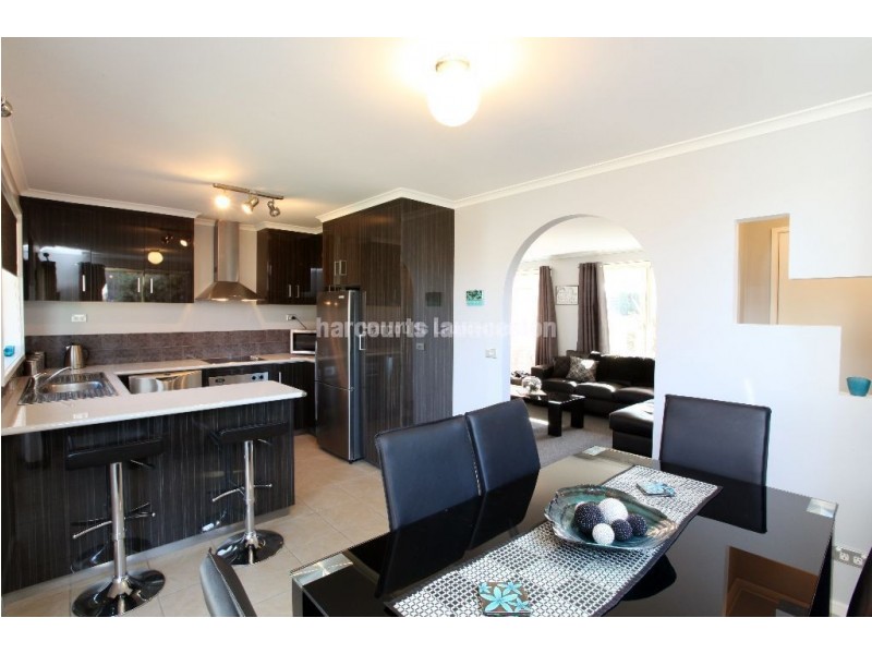 3 Picasso Place, Newnham TAS 7248