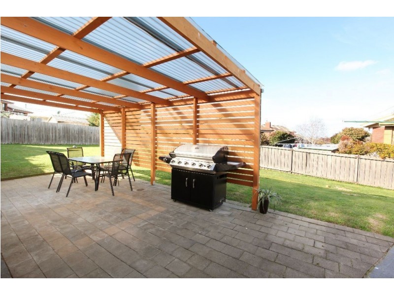 3 Picasso Place, Newnham TAS 7248