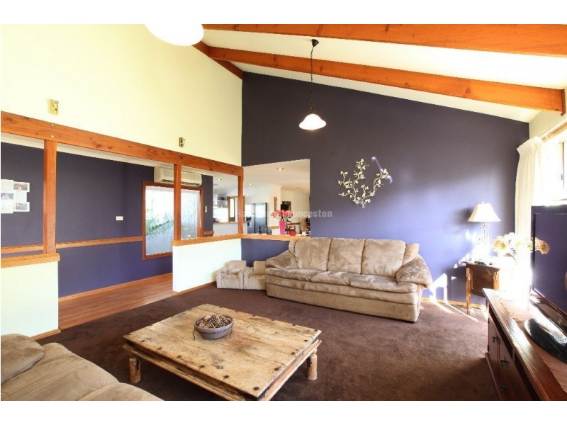 46 Benwerrin Crescent, Norwood TAS 7250