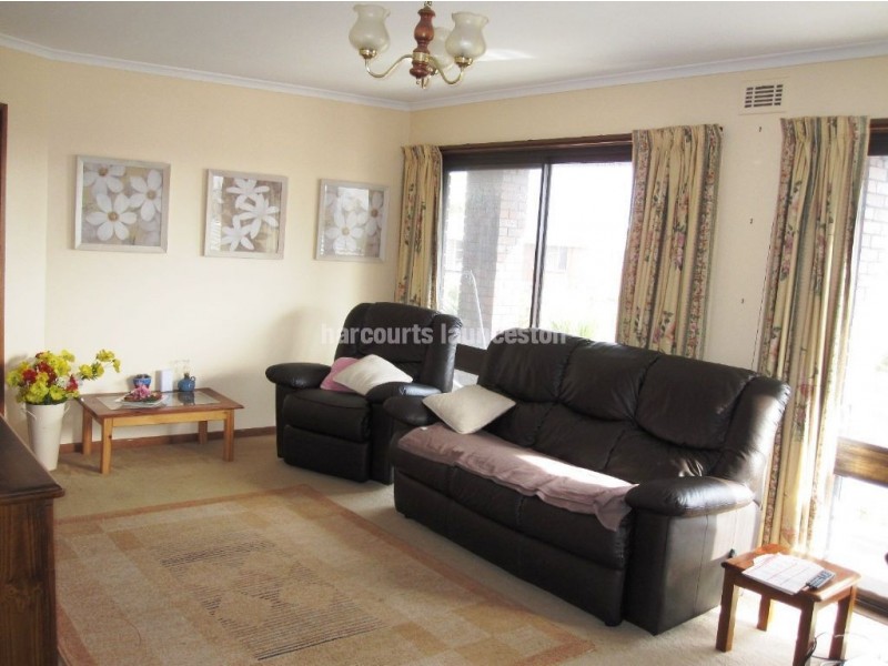 7 Rossmoyne Street, Norwood TAS 7250