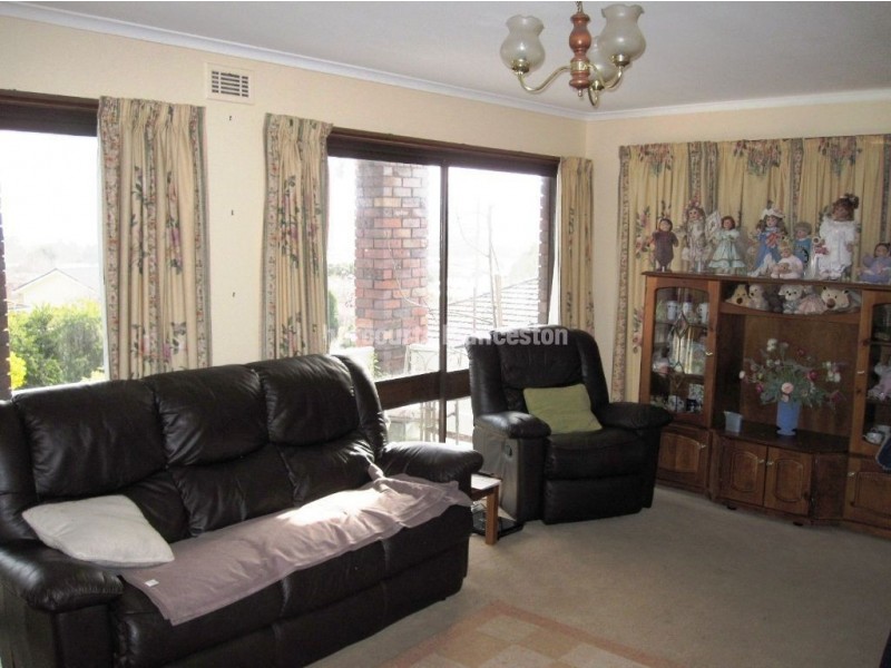 7 Rossmoyne Street, Norwood TAS 7250