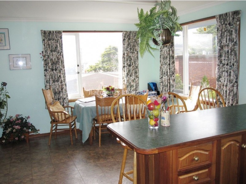 7 Rossmoyne Street, Norwood TAS 7250