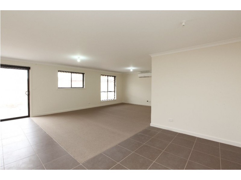 2 Malachi Court, Newnham TAS 7248
