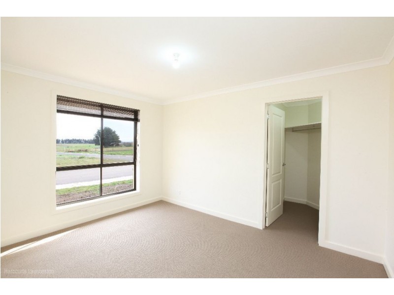 2 Malachi Court, Newnham TAS 7248