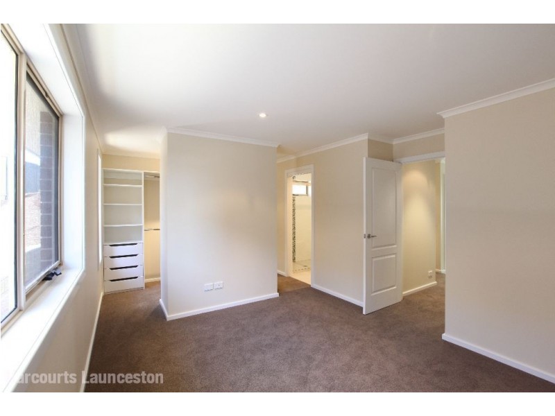 9 Orchard Avenue, Legana TAS 7277