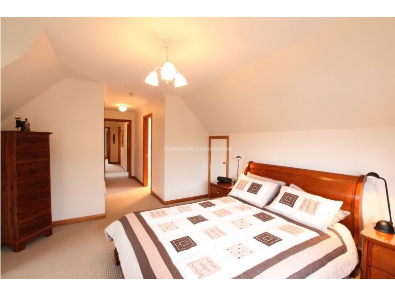 5 Casino Rise, Prospect Vale TAS 7250