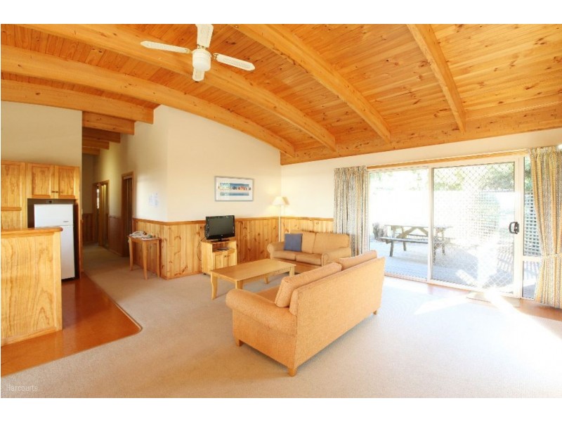 Villa 8/35 Main Street, Bridport TAS 7262