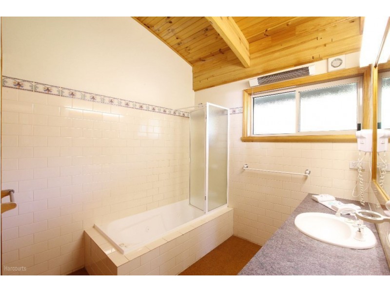 Villa 13/35 Main Street, Bridport TAS 7262