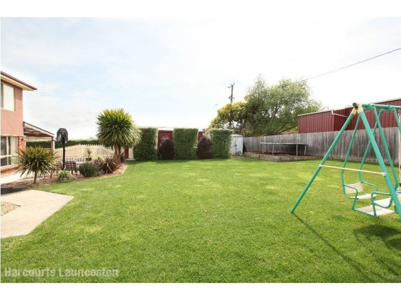11 Pinsley Drive, St Leonards TAS 7250