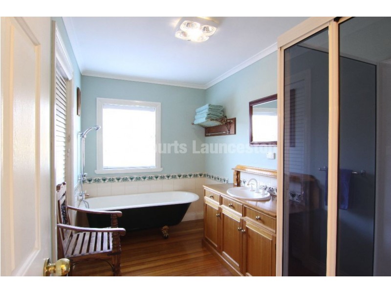 52 Bayview Drive, Blackstone Heights TAS 7250