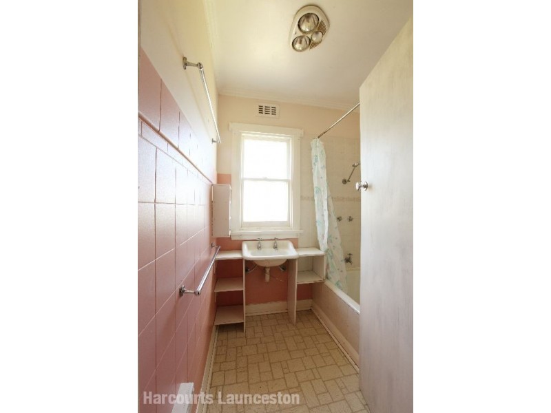 22 Crestview Court, Newnham TAS 7248