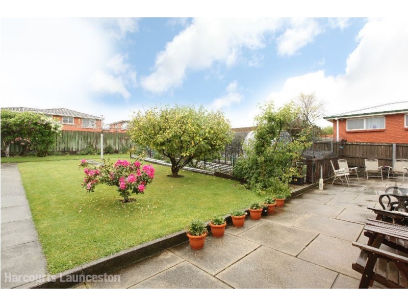 12 Swan Street, Newnham TAS 7248