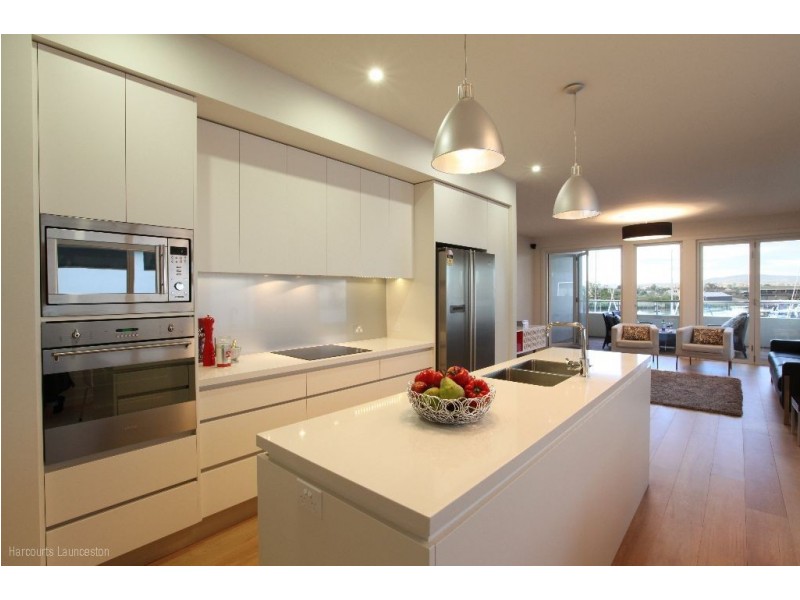 2/6 Home Point Parade, Launceston TAS 7250