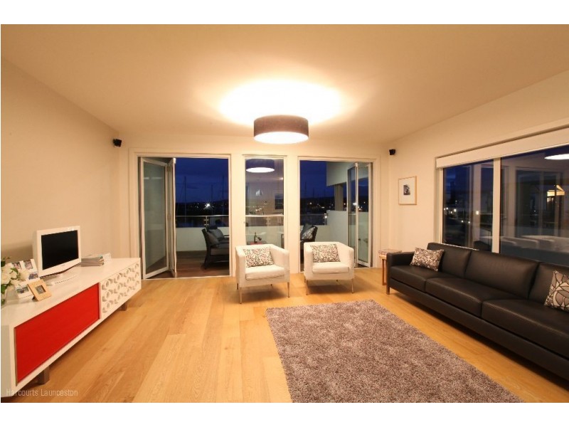 2/6 Home Point Parade, Launceston TAS 7250