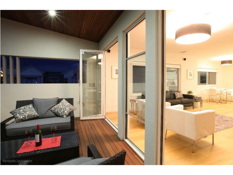 2/6 Home Point Parade, Launceston TAS 7250