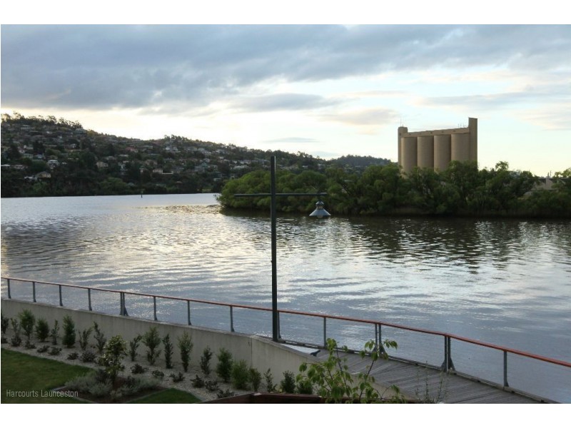 2/6 Home Point Parade, Launceston TAS 7250