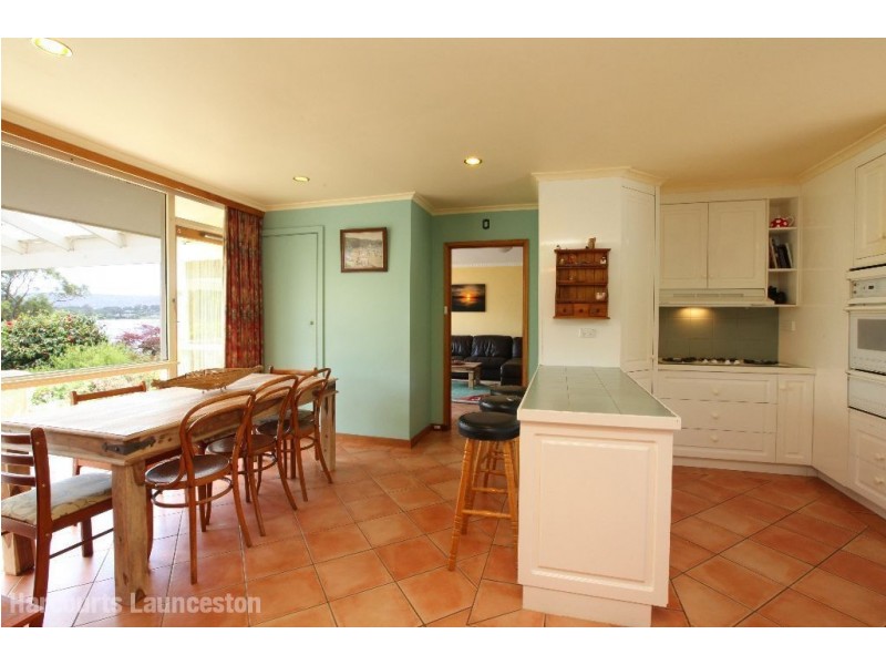 42 Beach Road, Legana TAS 7277