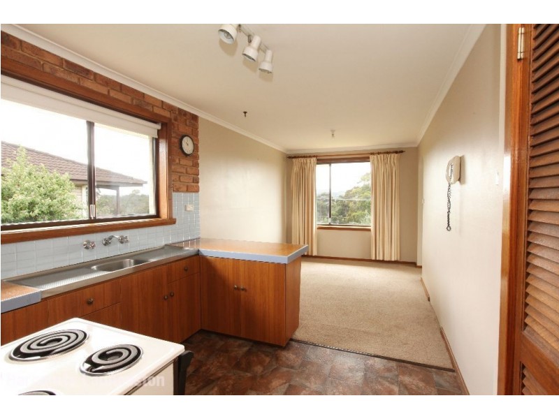 31 Kelvin Street, Youngtown TAS 7249