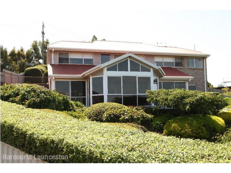 47 Roberts Crescent, Newnham TAS 7248