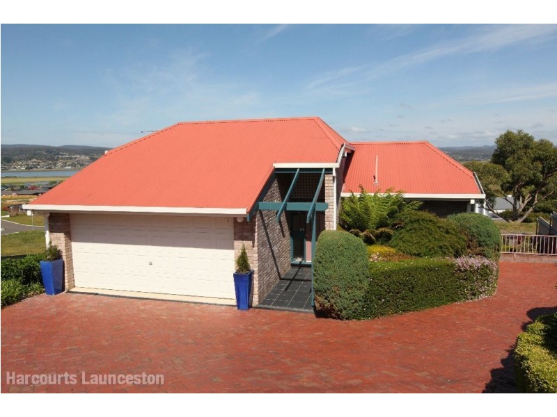 47 Roberts Crescent, Newnham TAS 7248