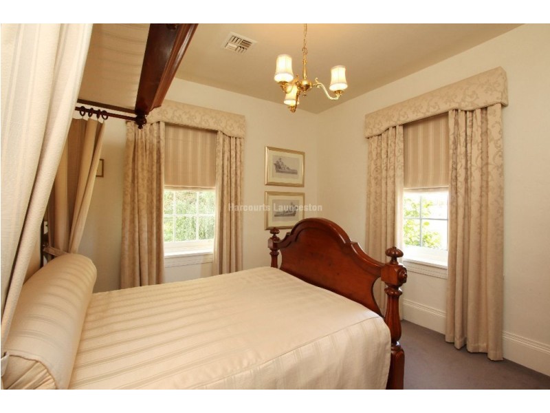 6 East Street, Carrick TAS 7291