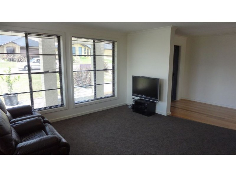 30 Comice Place, Newnham TAS 7248