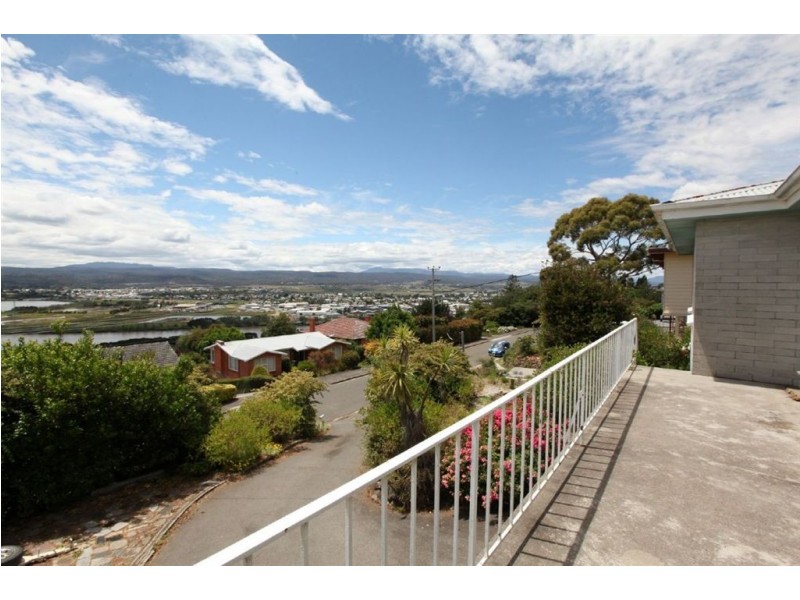 21 Newlands Street, Trevallyn TAS 7250