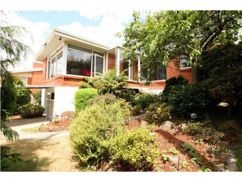 5 Guilford Road, Riverside TAS 7250
