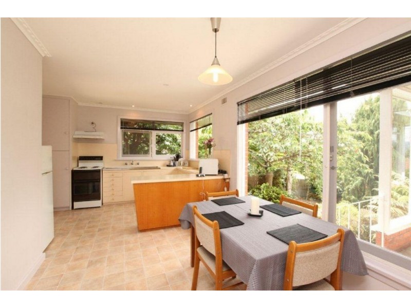 5 Guilford Road, Riverside TAS 7250