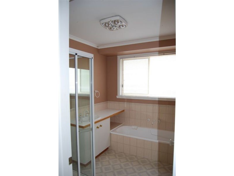 2/79 Outram Street, West Launceston TAS 7250