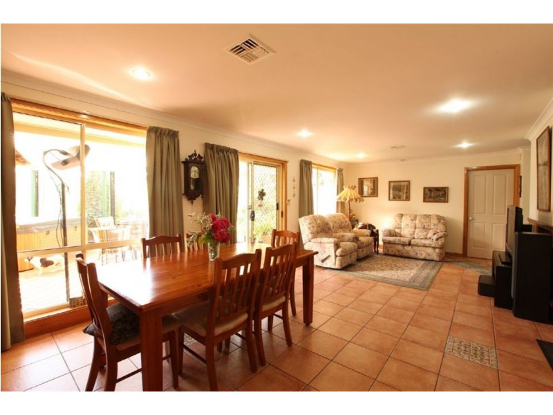 4 Chelsea Close, Prospect Vale TAS 7250