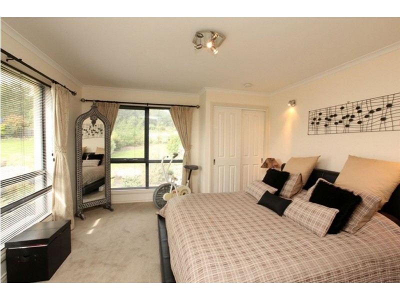 48 Bayview Drive, Blackstone Heights TAS 7250