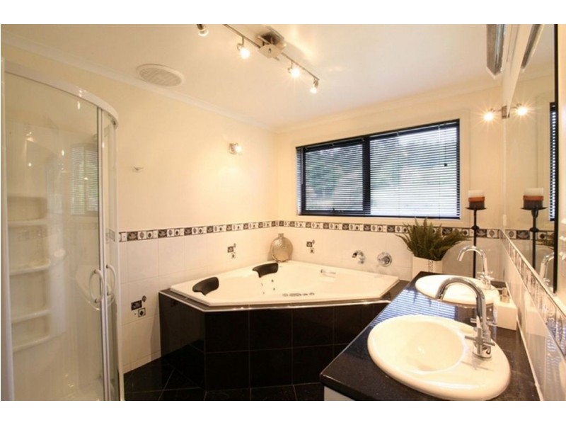 48 Bayview Drive, Blackstone Heights TAS 7250
