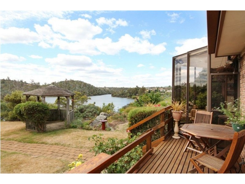 15 Bayview Drive, Blackstone Heights TAS 7250