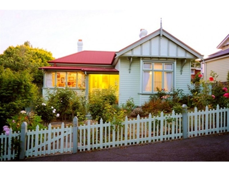 15 Lime Avenue, Newstead TAS 7250