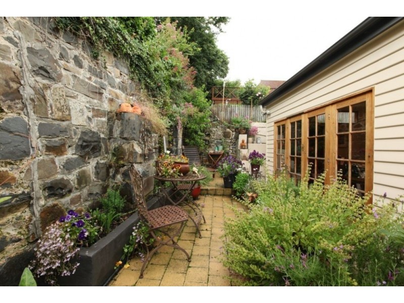 8 Law Street, Launceston TAS 7250