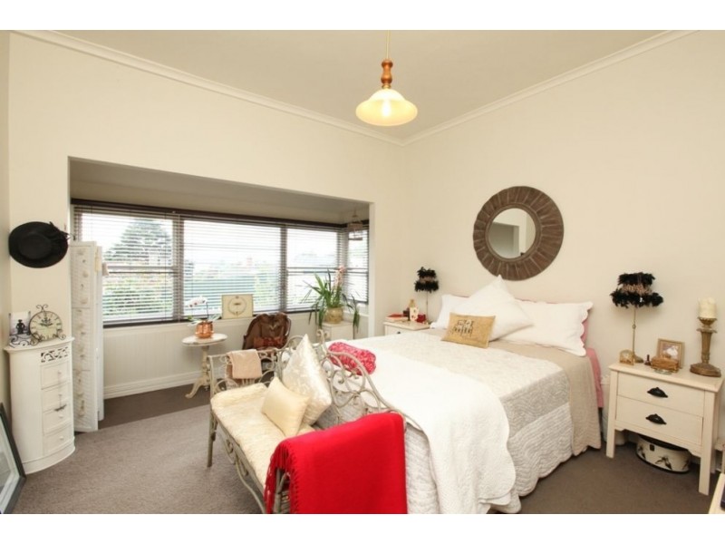 8 Law Street, Launceston TAS 7250