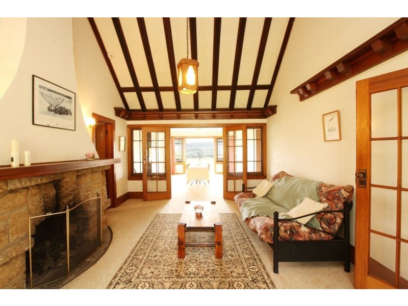 3 Churchill Crescent, Newstead TAS 7250