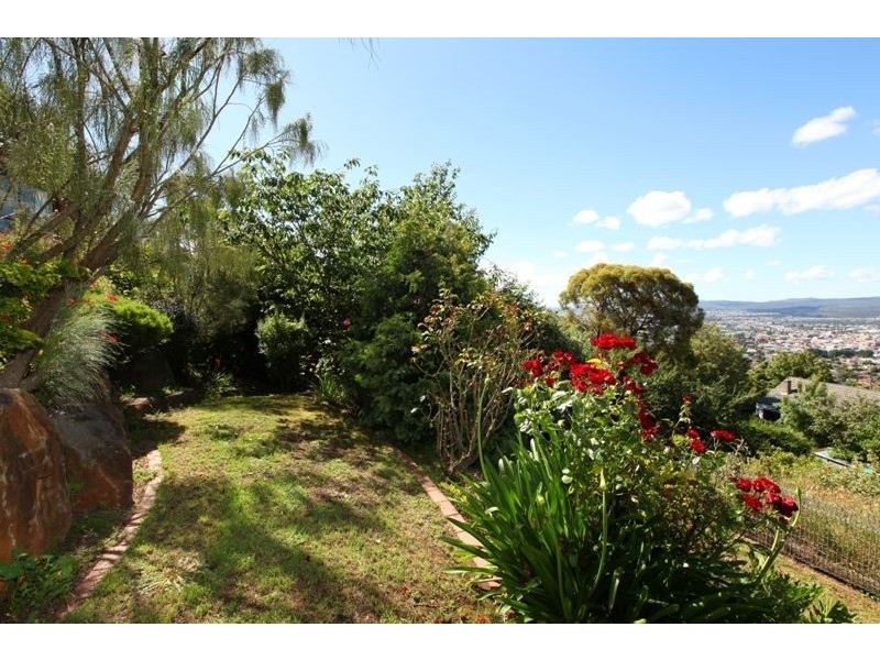12 Matthew Place, West Launceston TAS 7250